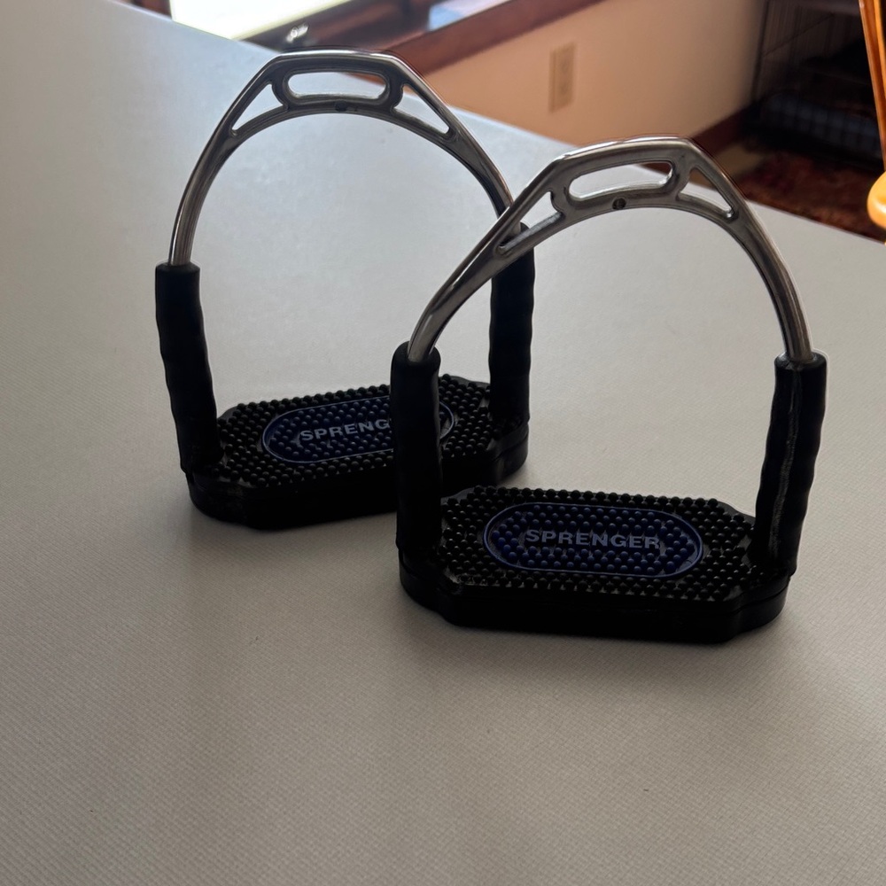 Herm Sprenger Bow Balance Stirrup Irons